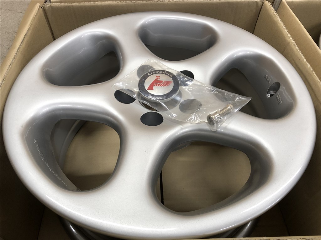  5x100 lyukosztású 7Jx15" új Cromodora alufelni 15 col 1. kép