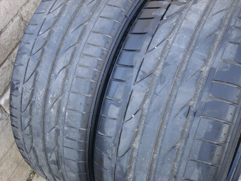235/40 R19 Bridgestone Potenza S001 DOT0223 Újszerű állapot 7mm 2. kép
