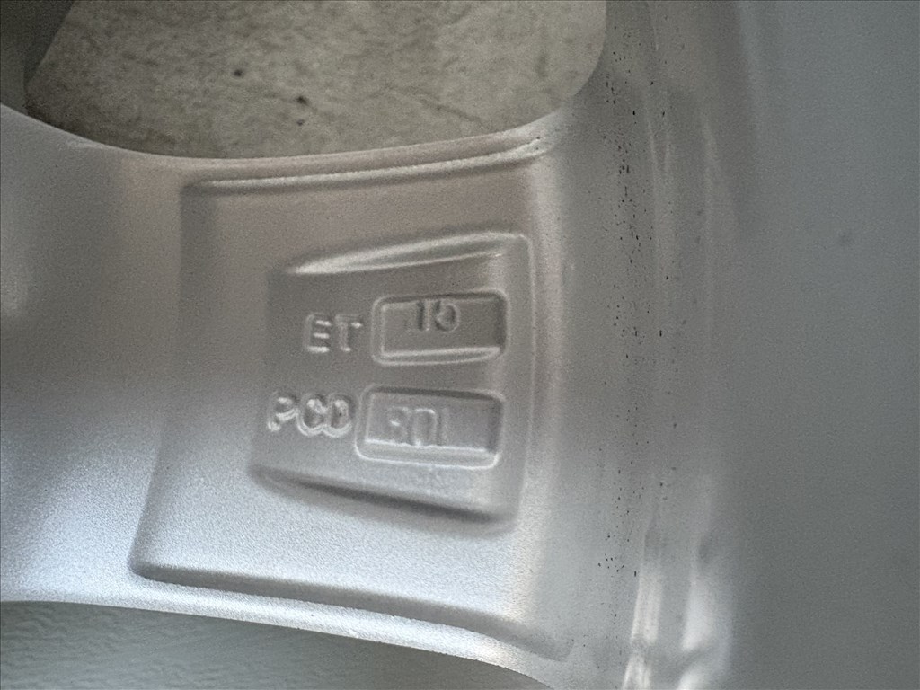 Dezent 4x108 16" alufelnik téli gumikkal olcsón 10. kép