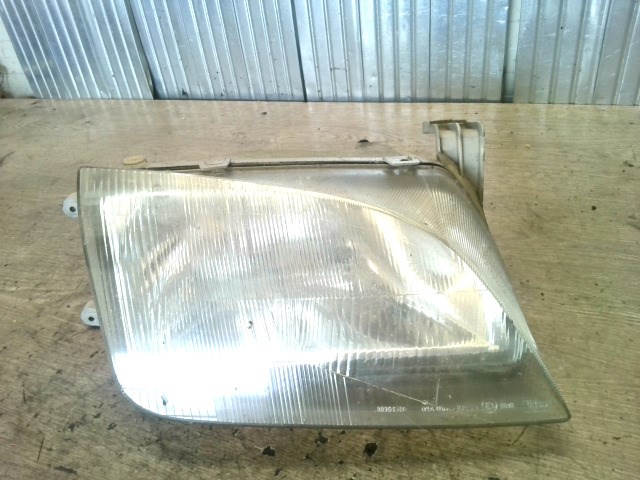 SUZUKI SWIFT 96-05 Jobb első fényszóró 1. kép