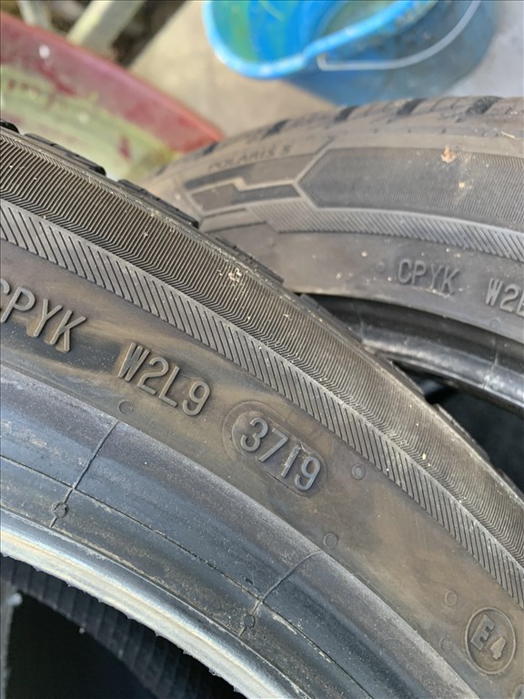  215/5018" újszerű Barum téli gumi  2. kép