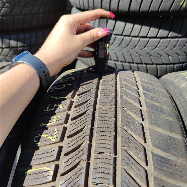  245/45 R19 Continental téli gumi 90000ft a 4db/56/ 3. kép