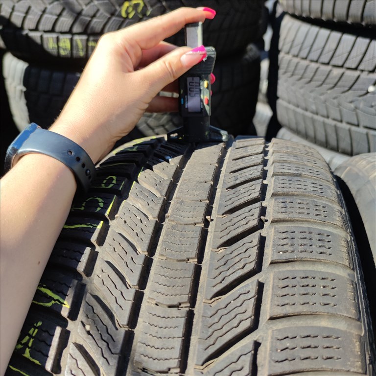  245/45 R19 Continental téli gumi 90000ft a 4db/56/ 4. kép