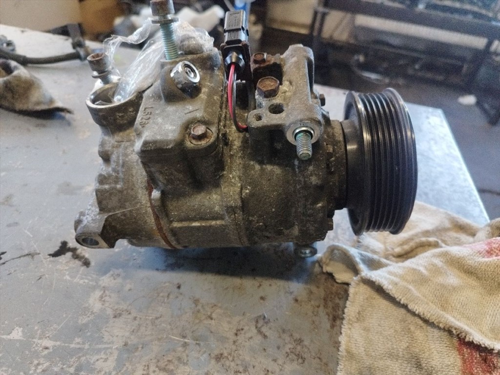 Audi A4 B7 klímakompresszor 8e0260805bj 3. kép