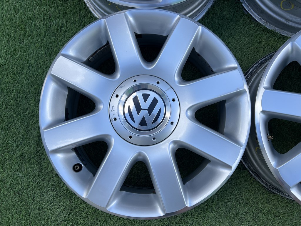 5x112 16" Volkswagen gyári alufelni 6Jx16h2 ET50 2. kép