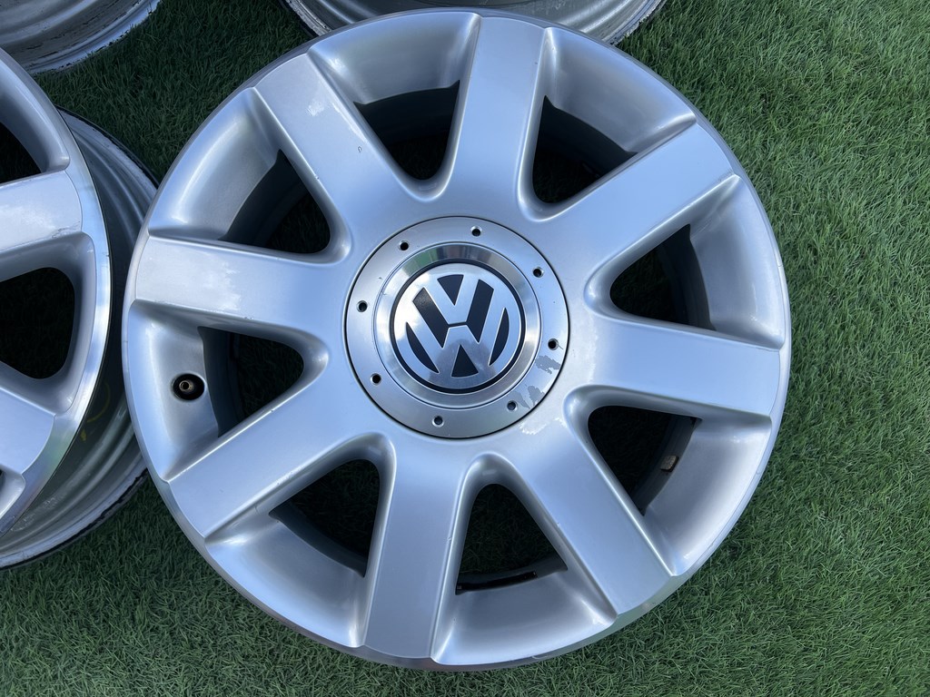 5x112 16" Volkswagen gyári alufelni 6Jx16h2 ET50 3. kép