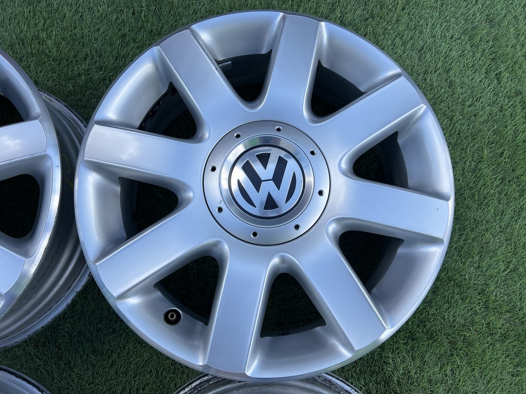 5x112 16" Volkswagen gyári alufelni 6Jx16h2 ET50 4. kép
