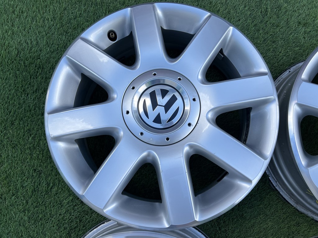 5x112 16" Volkswagen gyári alufelni 6Jx16h2 ET50 6. kép