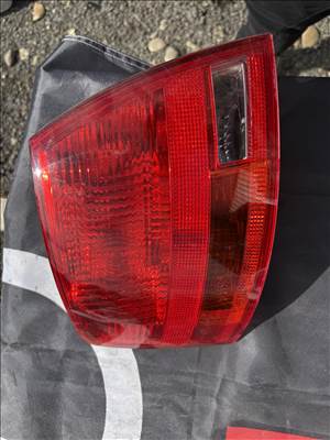 Audi A4 (B6/B7) Hátsó lámpa  8e9945095e
