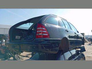 Mercedes C-osztály Jobb hátsó Ajtó (Részeivel) *145809*