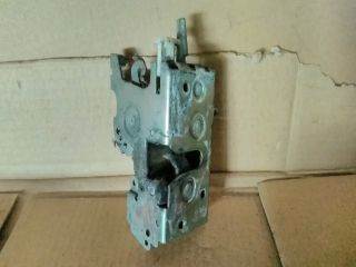 Mercedes Sprinter I W901 Jobb első Ajtózár *67122* mercedes-9017200235