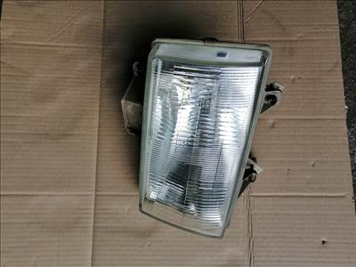 Mazda B 2500 Jobb első fényszóró  10016020