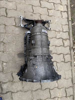 Jaguar XF (X250) bontott alkatrészei