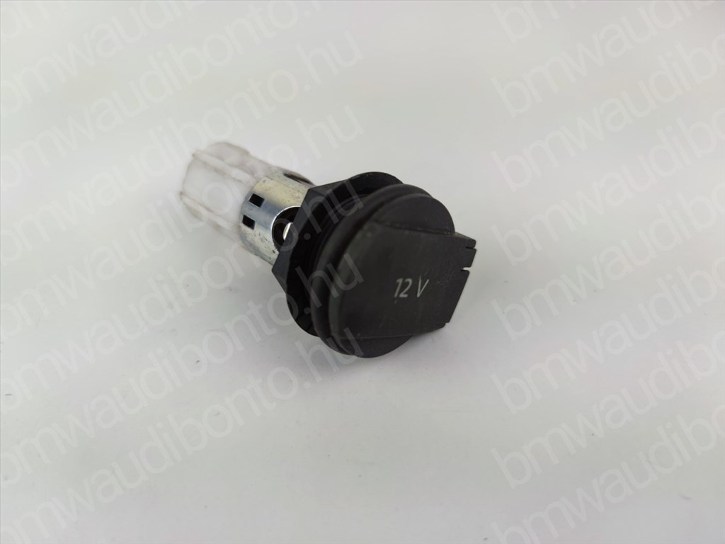 AUDI A4 B7 (8EC) 12 V-os aljzat csomagtartóban (8E0919309) 1. kép