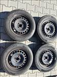 Opel Corsa d/e 4x100 lyukosztású 15" használt gyári felni lemezfelni,rajta 185/65 nyári gumi