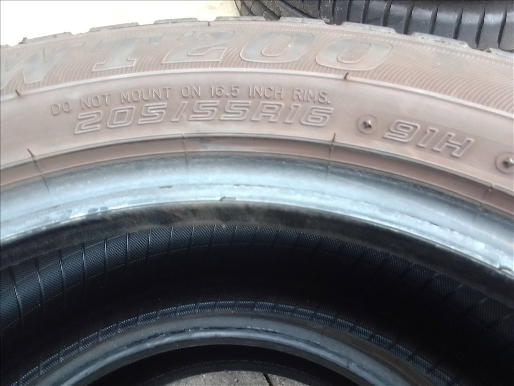  205/55R16 Sumitomo téli gumi 2 db 5. kép