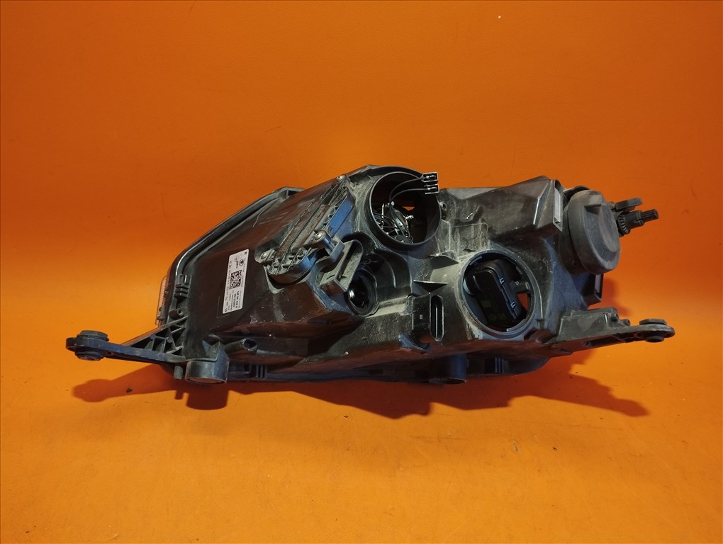 Skoda Rapid jobb halogén lámpa 5JB941016B (M.30.919R)a 2. kép