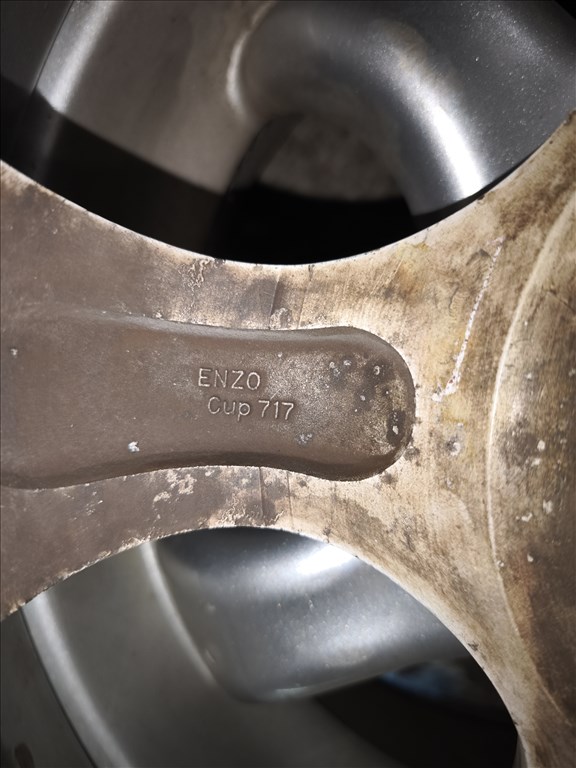  5x100 17" Enzo alufelni 4. kép