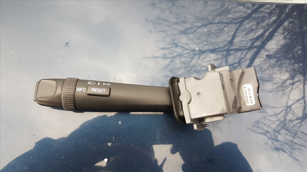 Volvo 30658618 S60 S80 V70 XC70 XC90 indexkapcsoló 1. kép