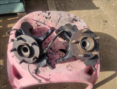 Ford Transit Connect Mk1 Csonkállvány kerékagyal 