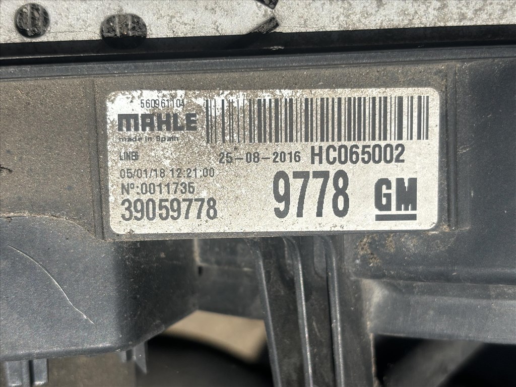 Opel Corsa E 1.4 Turbo ecoFlex Start&Stop hűtőventilátor  hc065002 39059778 5. kép