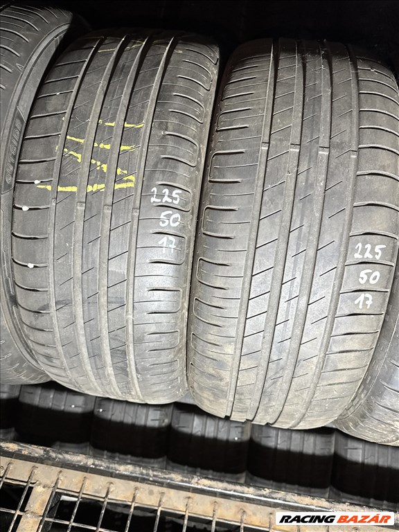 225/50 R17 Goodyear Efficientgrip Perf. 94W |5,5mm l 2db l DOT3015 1. kép