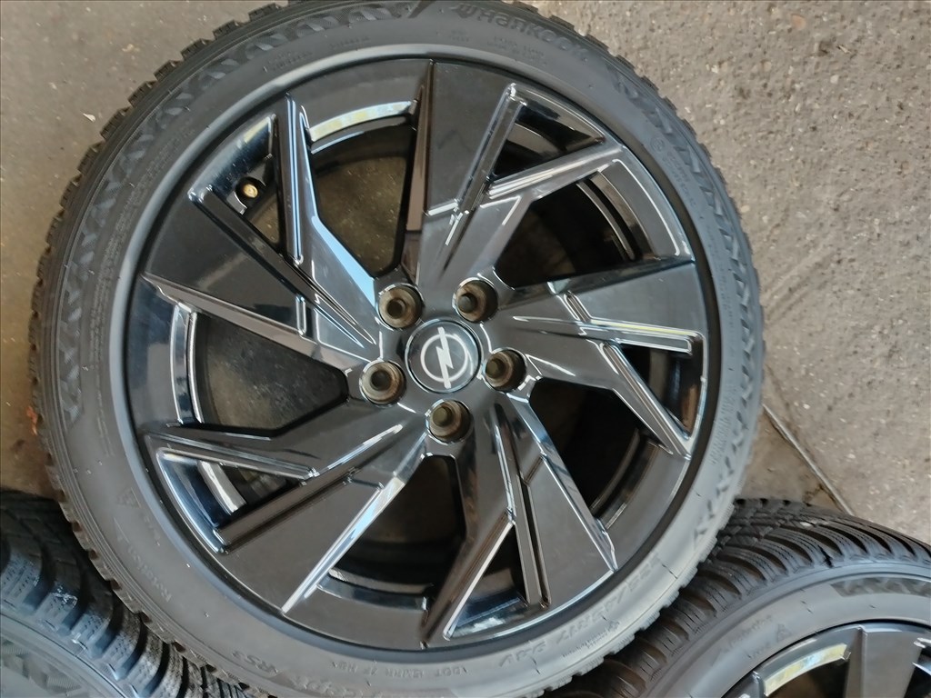 Opel Astra L 5x108 17" (gyári felni) alufelni, 225/45 új Hankook téli gumi 4. kép