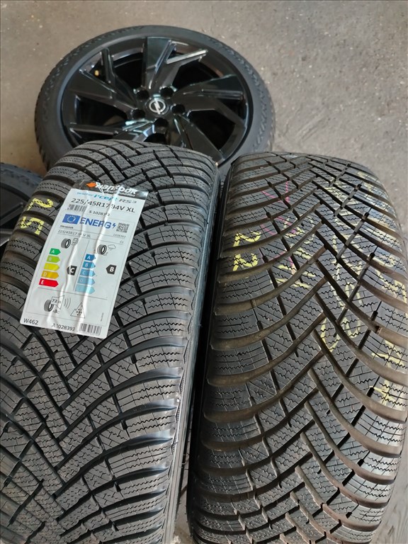 Opel Astra L 5x108 17" (gyári felni) alufelni, 225/45 új Hankook téli gumi 10. kép