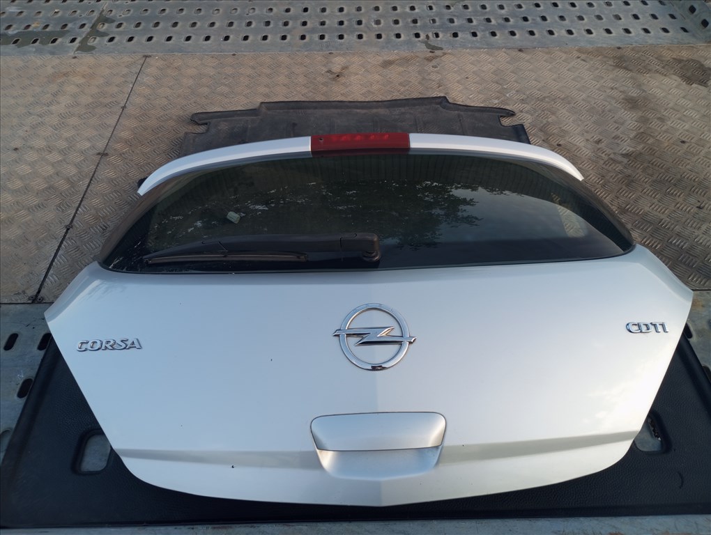 Opel Corsa D csomagtérajtó  1. kép