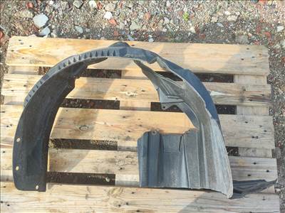 Mitsubishi Colt V jobb első dobbetét  mr575540