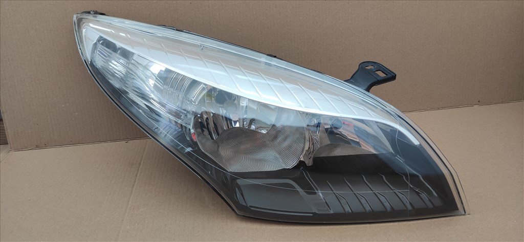 Renault Megane jobb első làmpa 1305630712 1. kép