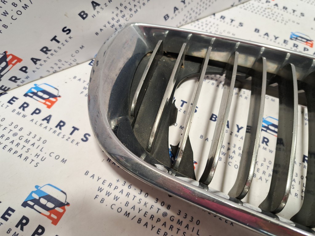 BMW E46 facelift sedan touring króm vese hûtõrács grill - fülhiányos 2. kép