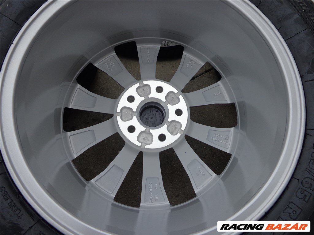 VW Tiguan új gyári téli garnitúra  7. kép