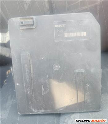 Renault Scénic II, Renault Laguna II, Renault Mégane II Motortéri biztosíték tábla bsm 