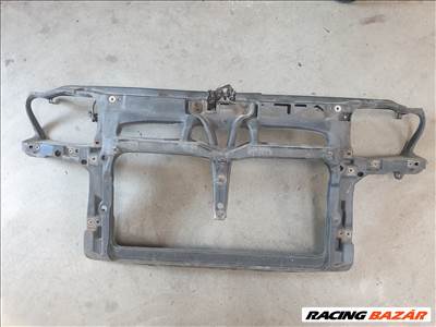 Volkswagen Golf IV homlokfal részeivel 1J0 805 594 (26390)