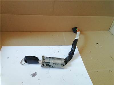 Renault Clio II 1.5 dCi gyújtás kapcsoló 