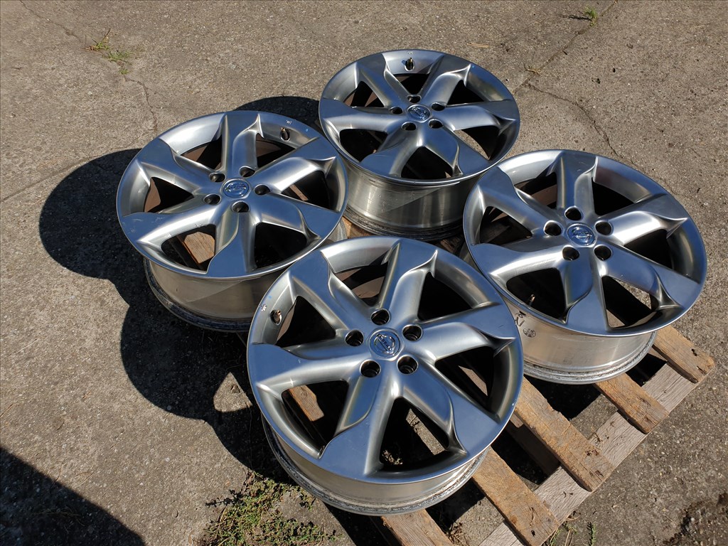18" 5x114,3 Nissan 5. kép