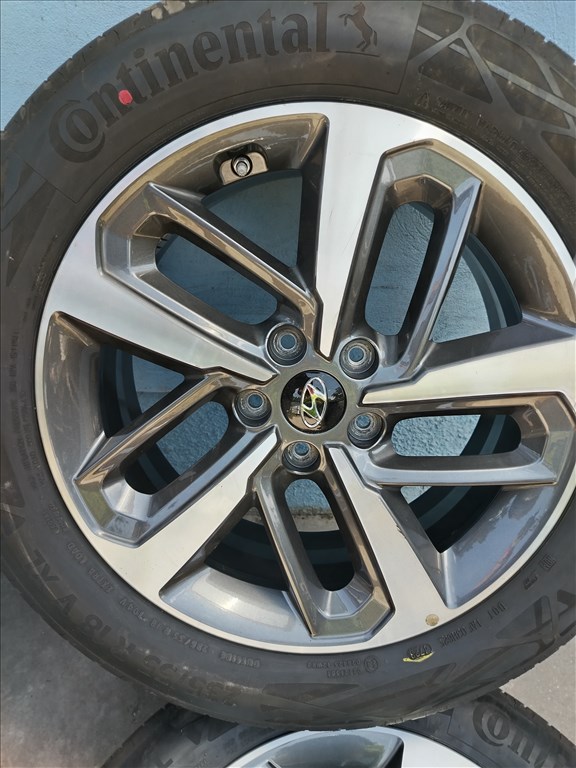 Hyundai Kona 5x114.3 18"(gyári felni) alufelni 5. kép