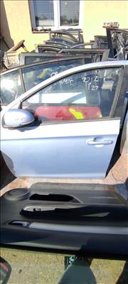 Hyundai i20 (PB) Bal első ajtó 