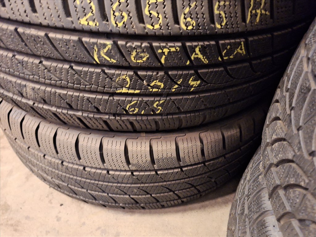  265/65/17"  Rotolla téli gumi  1. kép