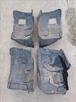 BMW E90 E91 dobbetét 