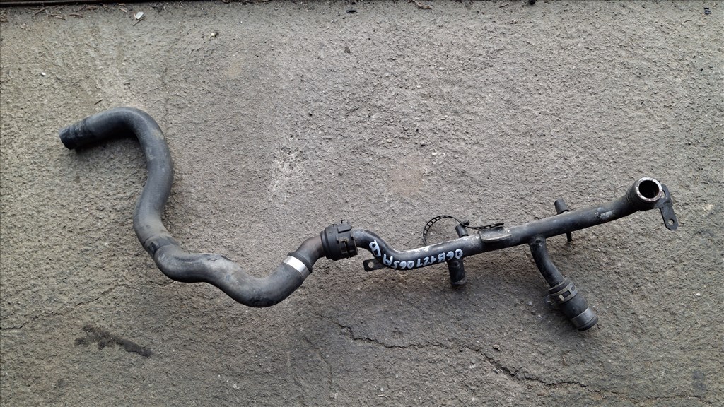 Audi A4 (B6) 1.8T AVJ, vízcső motorblokk oldalán 06B 121 065 AB 06b121065ab 1. kép