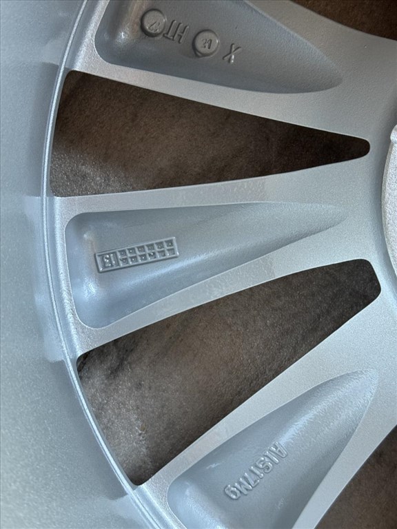 R18 Original Volkswagen 8J ET41  3C8601025AB  3C8 601 025AB 1db alufelni felni 2. kép