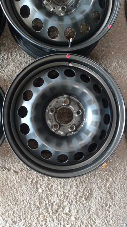  5x112 lyukosztású 6,5JJ 17" használt (gyári felni) lemezfelni 3. kép