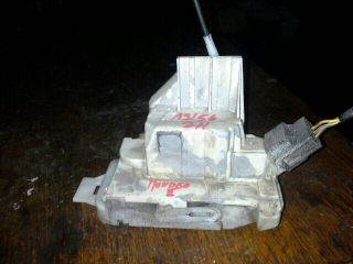 Ford Mondeo Mk2 Jobb hátsó Ajtózár *65466*