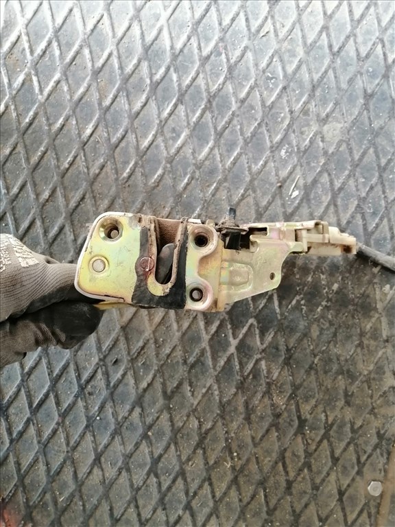 Mazda B 2500 Bal hátsó Ajtózár  3. kép