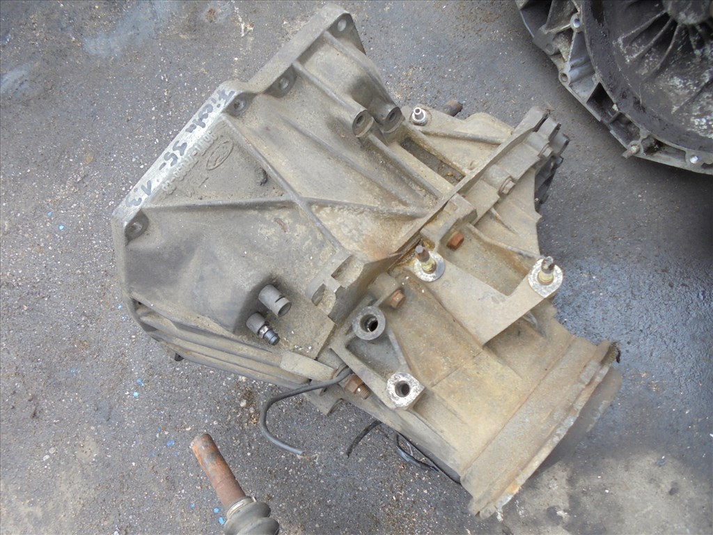 Ford Fiesta Mk4 1.3i Focus sebességváltó  1. kép