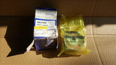 Volvo 30637955 minden 5 hengeres benzines modell v