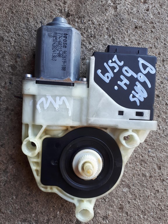 Volkswagen Passat B6 Bal hátsó ablakemelő motor 1K0959795L, 974227-10 1k0959703ab 3c5839461j 1. kép