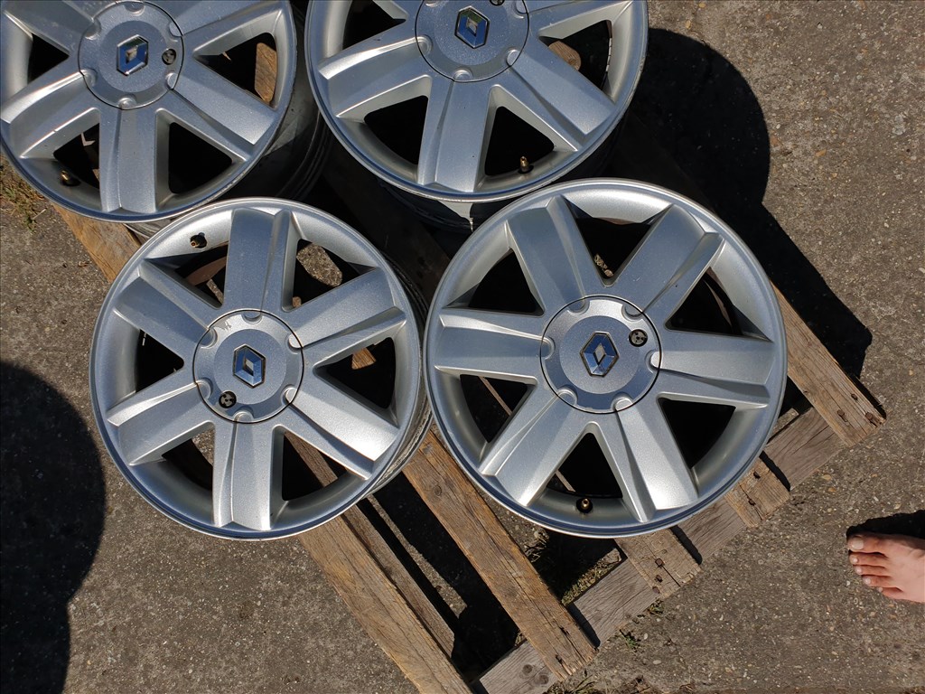 16" 4x100 Renault 2. kép